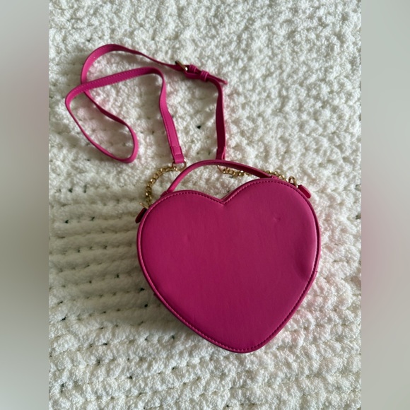 Heart-Shaped Pink Crossbody Bag - Picture 3 of 3